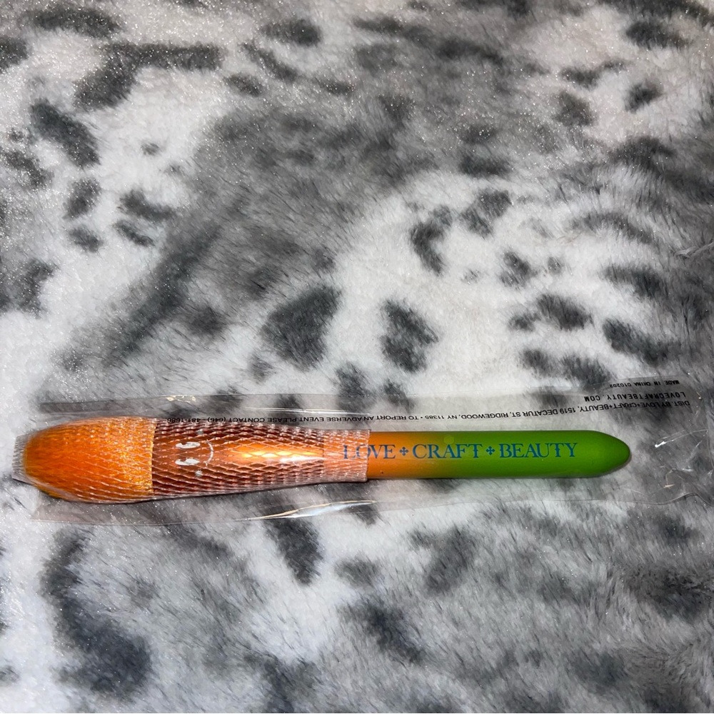 Love Craft Beauty Blush brush